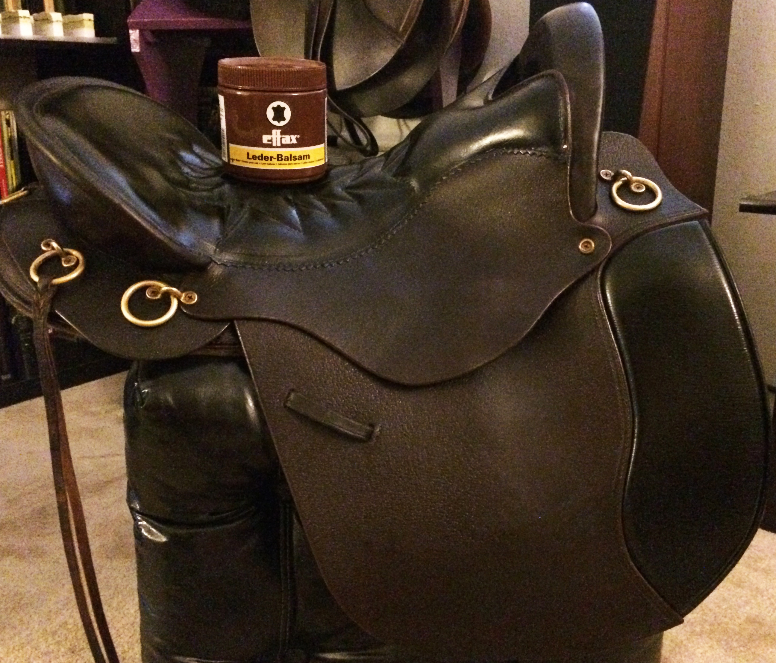 Tucker Saddle with Effax Leather Balm